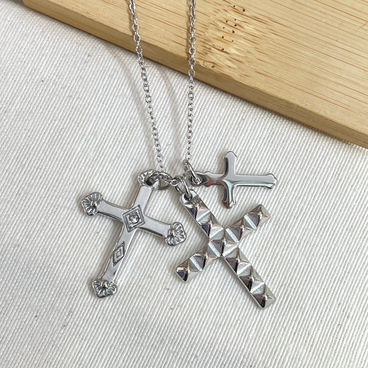 COLLAR TRIPLE CRUZ - SILVER