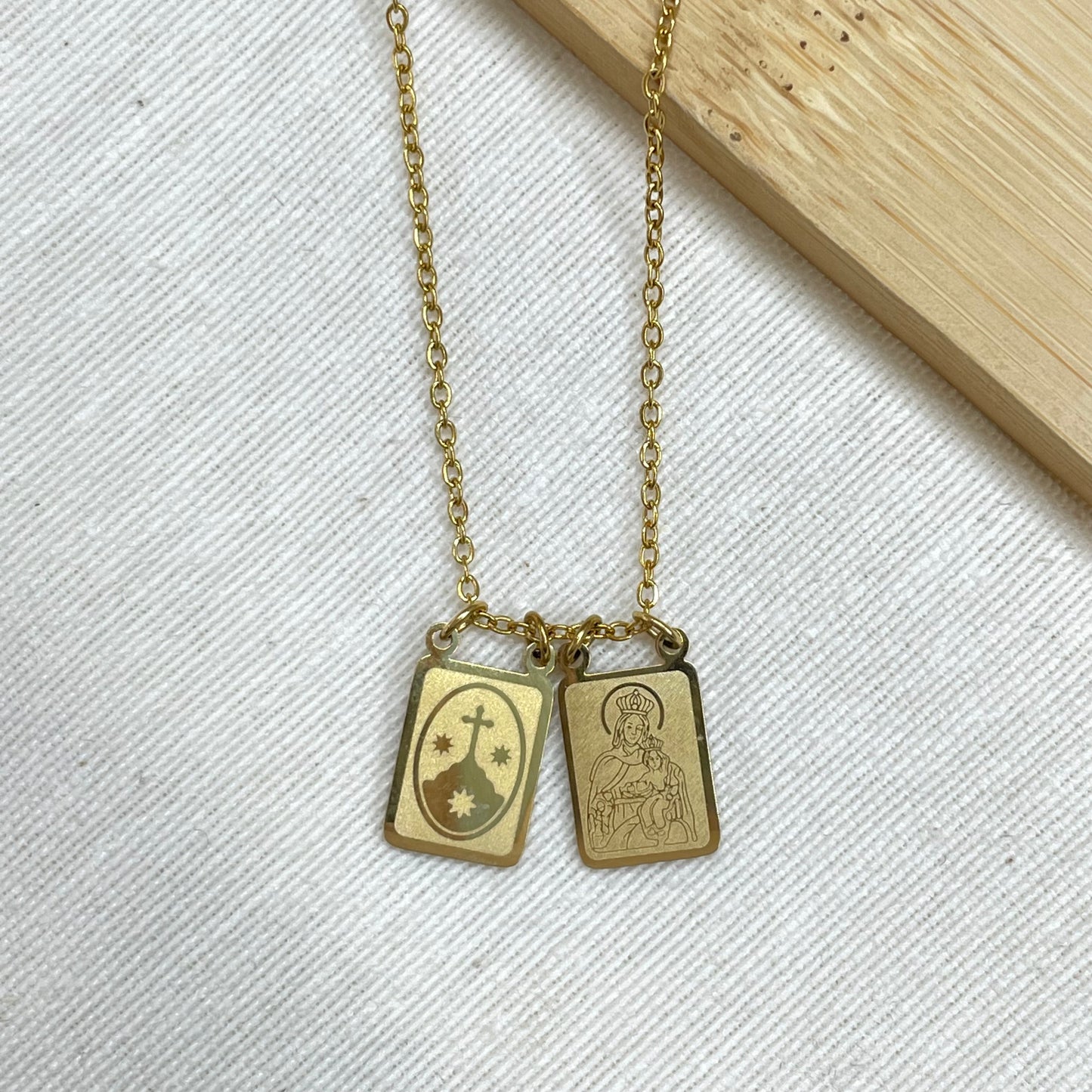 COLLAR ESCAPULARIO VIRGEN CARMEN - GOLD