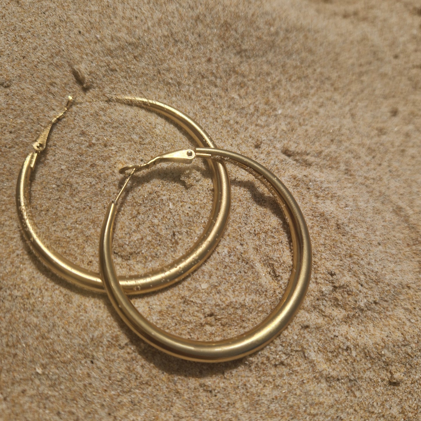 AROS HILL - GOLD